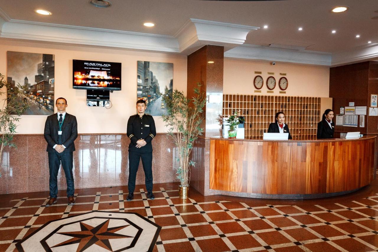 Atyraū River Palace Hotel מראה חיצוני תמונה